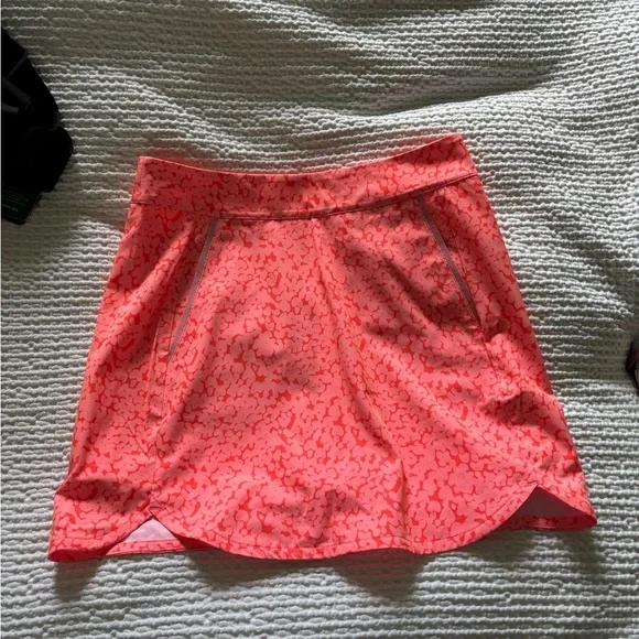 NWT Vineyard Vines Fiery Coral Skort - Picture 4 of 5